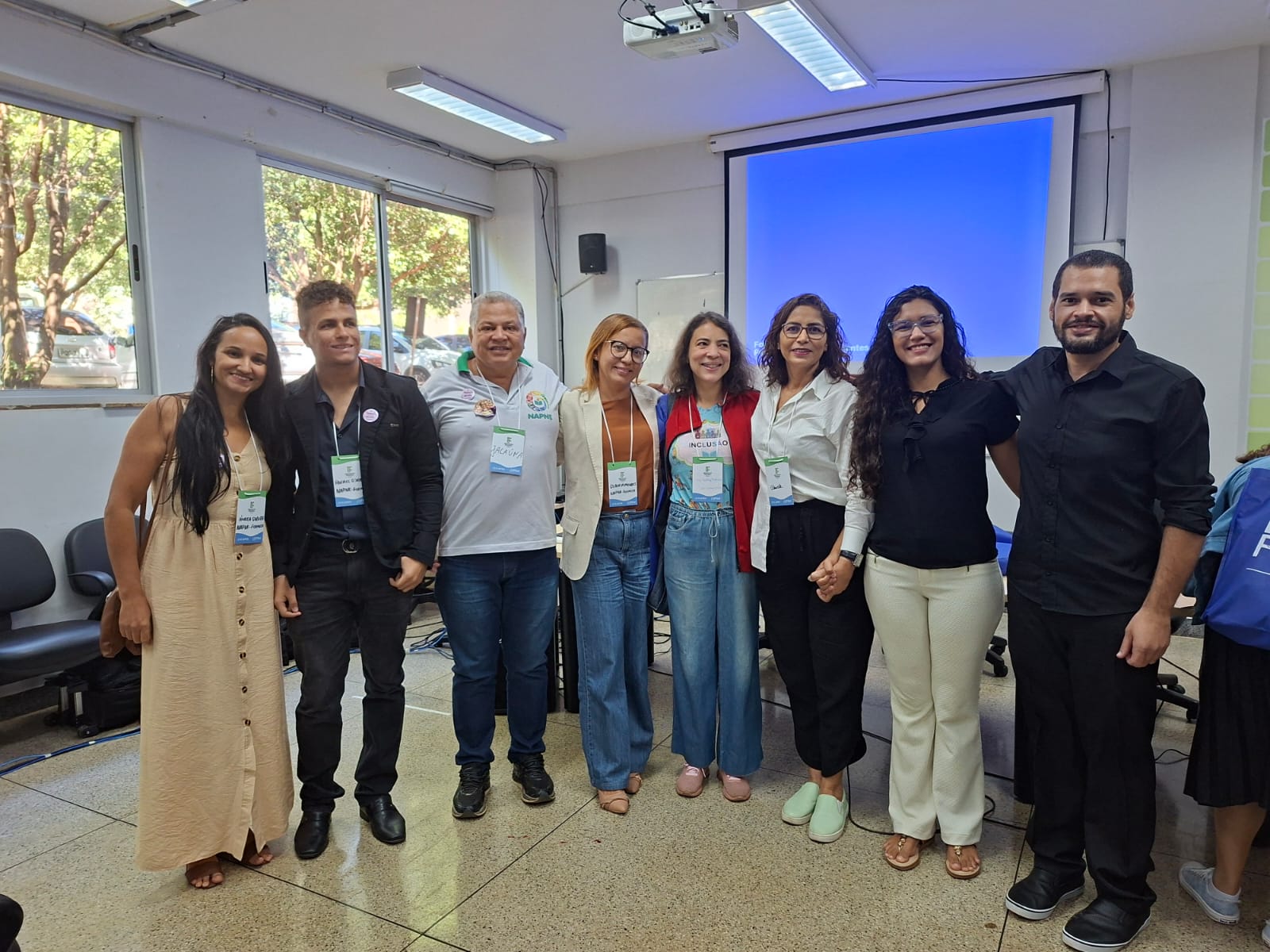 Equipe do Napne com organizadores do livro "Educação Especial Inclusiva Mediada no IFG: Lastros de um sonho possível" Equipe do Napne com organizadores do livro "Educação Especial Inclusiva Mediada no IFG: Lastros de um sonho possível"
